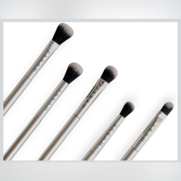 F.A.R.A.H Silver Makeup Eye Perfection Brush Set - Picture 8 of 9